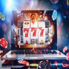 Antarmuka aplikasi mobile asia 128 menampilkan permainan slot dan taruhan olahraga