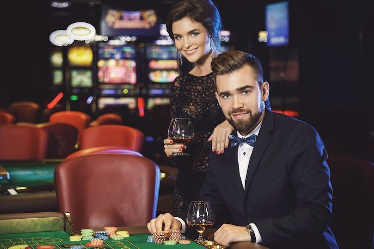 Studio live-dealer Asia Gaming dengan dealer profesional dan meja blackjack